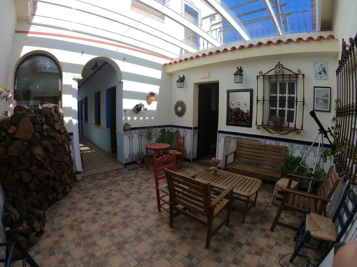 Venta De Abajo Hotel El Castillo de las Guardas Exterior photo